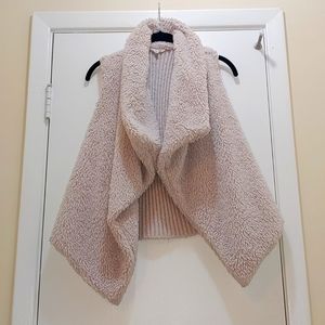 BB Dakota furry vest